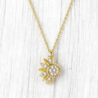 🌞🌛 Dual Pendant Layered Necklace – Sun & Moon Charm Set, Adjustable Chain Lengths, Versatile 2-in-1 Necklace for Solo or Stacked Wear